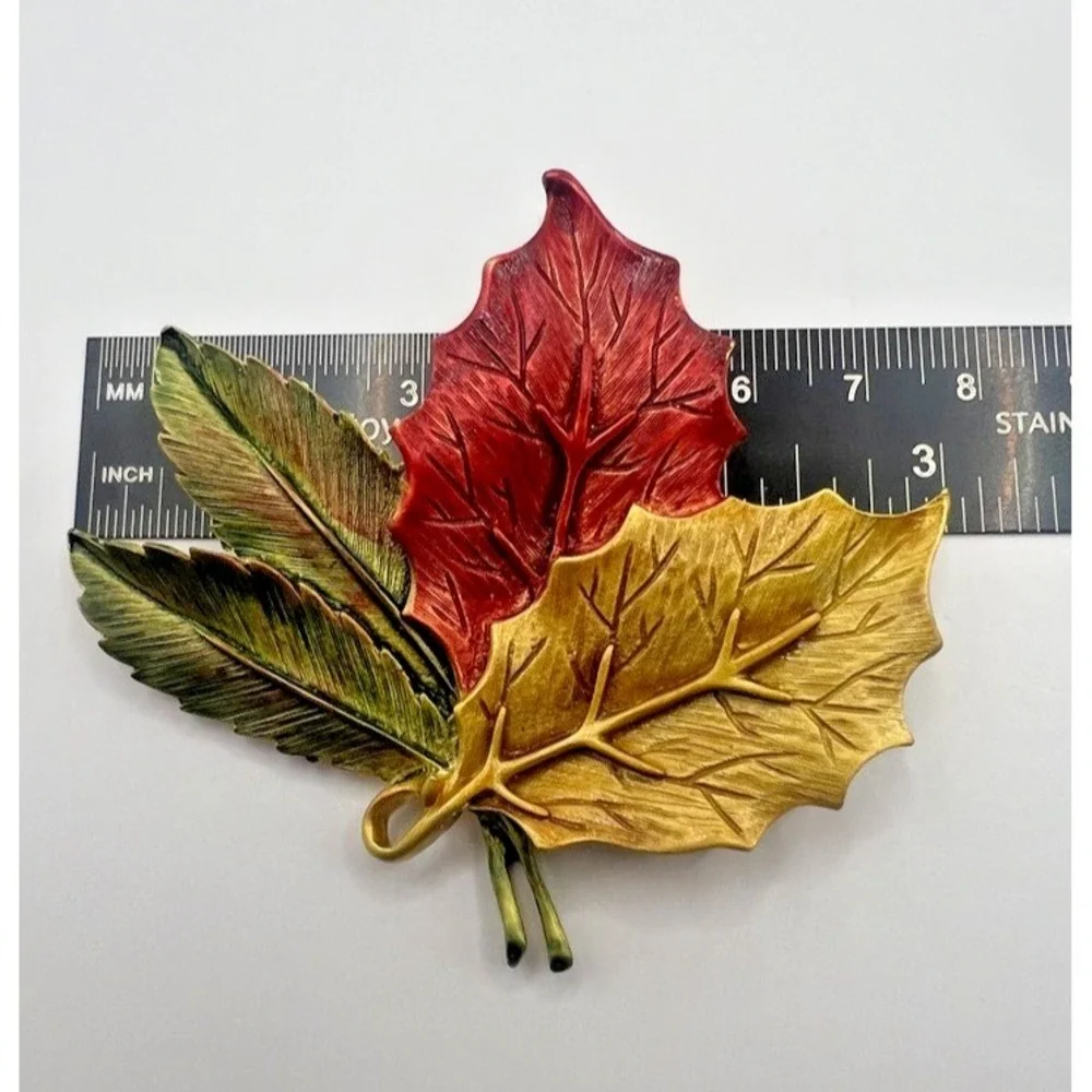Vintage Tona Leaf Brooch Large 3